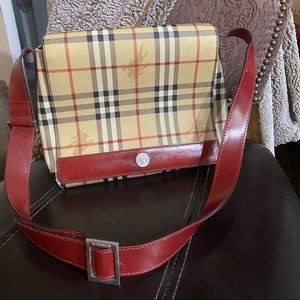Authentic Burberry crossbody purse/satch..